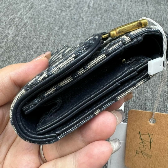 100% Authentic Dior Saddle Leather Wallet 350-111424 - Picture 7 of 10